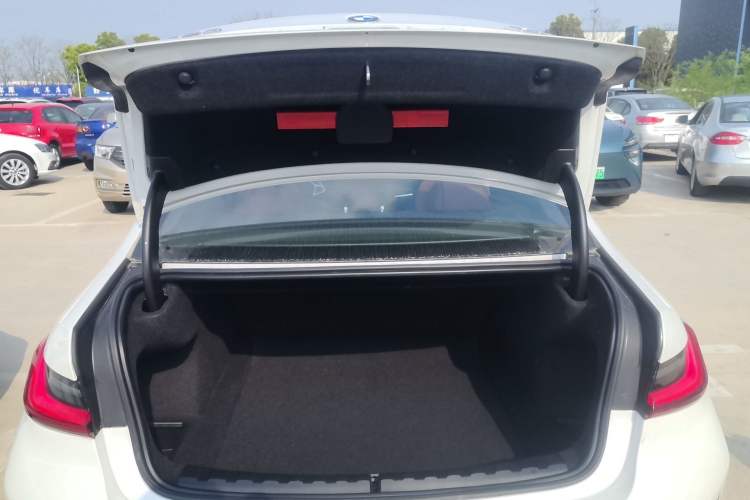 Used BMW 3 Series 2023 320Li M Sport Package Trunk