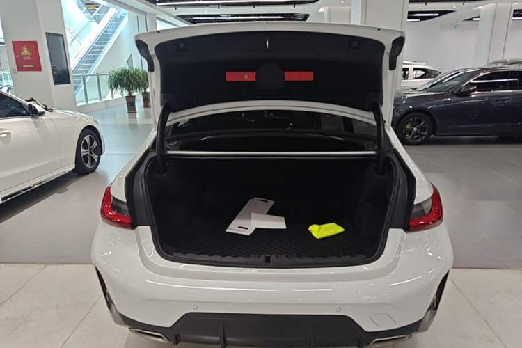 Used BMW 3 Series 2023 325i M Sport Package Trunk