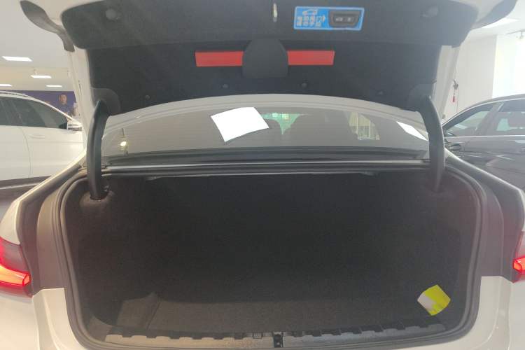 Used BMW 3 Series 2023 325Li M Sport Package Trunk