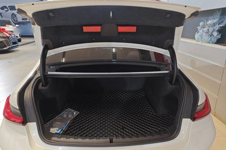 Used BMW 3 Series 2023 320Li M Sport Package Trunk