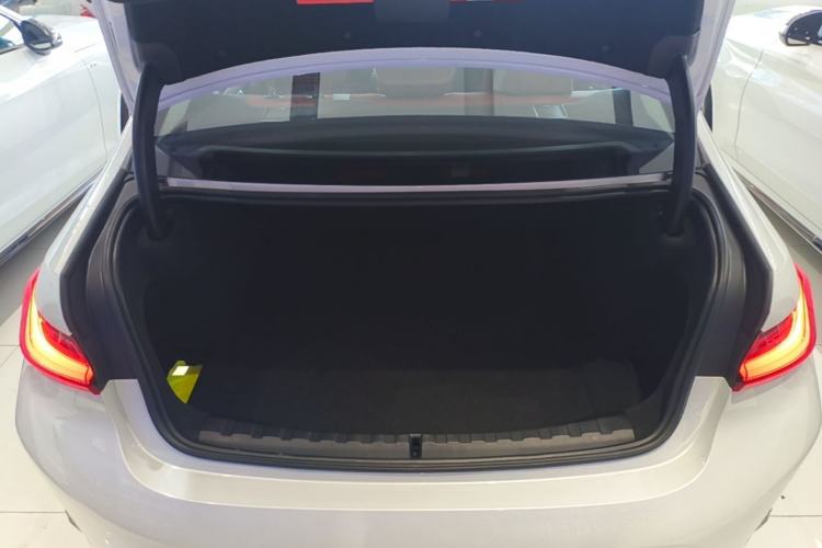 Used BMW 3 Series 2023 320Li M Sport Package Trunk