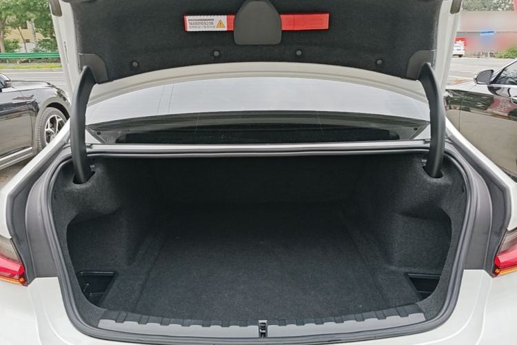Used BMW 3 Series 2023 325Li M Sport Package Trunk