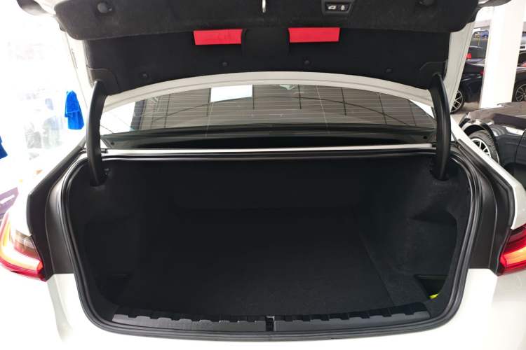Used BMW 3 Series 2023 325Li M Sport Package Trunk