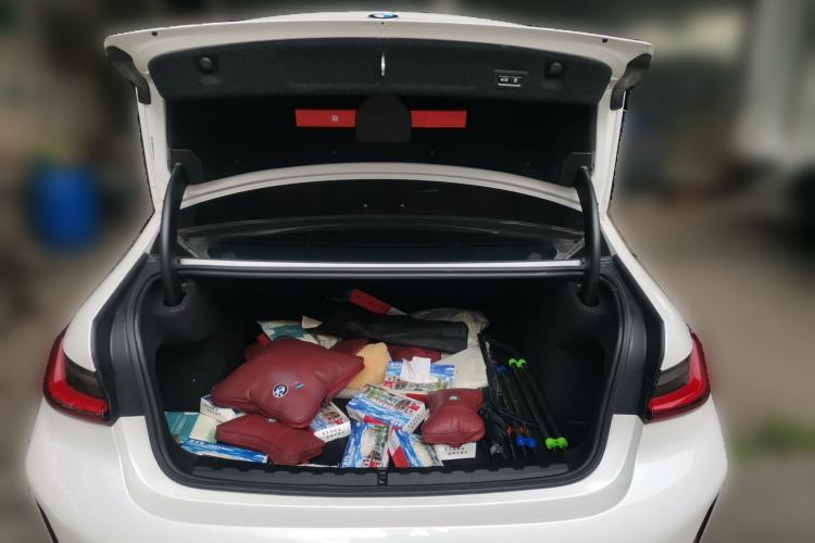 Used BMW 3 Series 2023 320Li M Sport Package Trunk