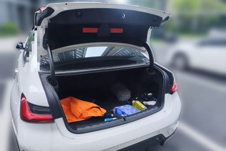 Used BMW 3 Series 2023 320Li M Sport Package Trunk