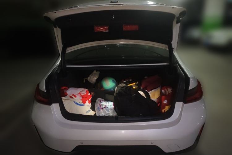 Used BMW 3 Series 2023 325i M Sport Package Trunk