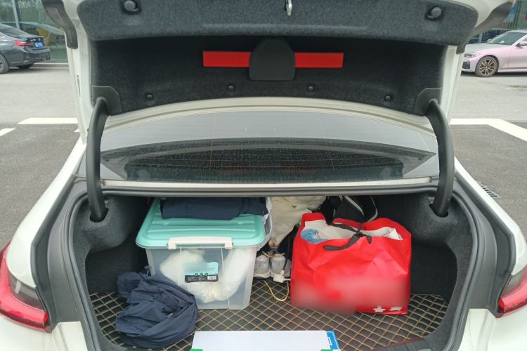 Used BMW 3 Series 2023 320Li M Sport Package Trunk