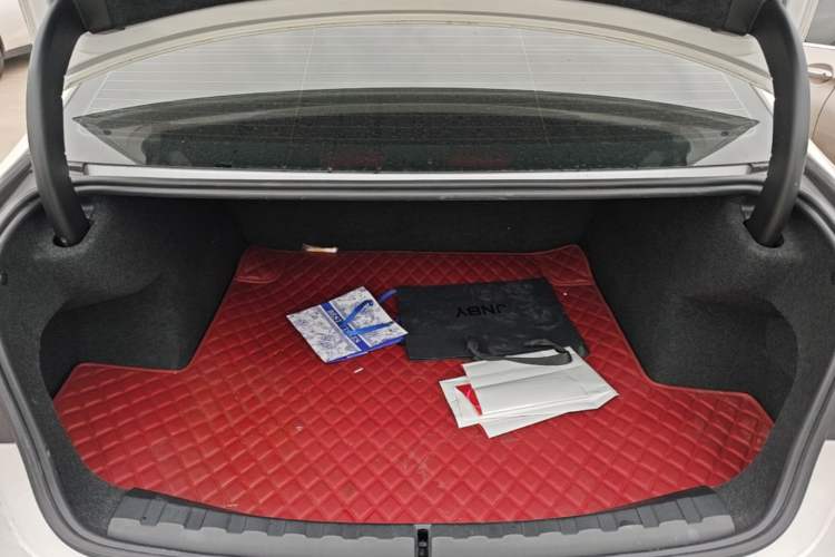 Used BMW 3 Series 2023 325Li M Sport Package Trunk
