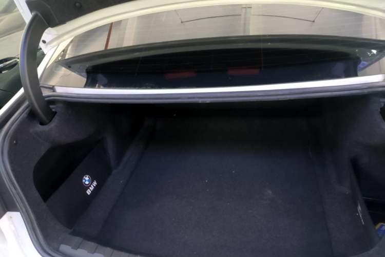 Used BMW 3 Series 2023 325Li M Sport Package Trunk