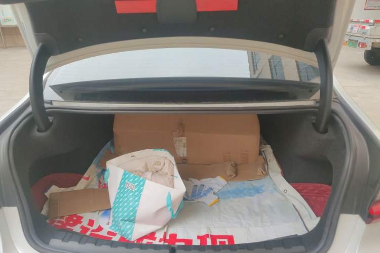 Used BMW 3 Series 2023 320Li M Sport Package Trunk