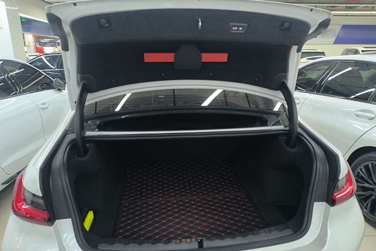 Used BMW 3 Series 2023 325Li M Sport Package Trunk
