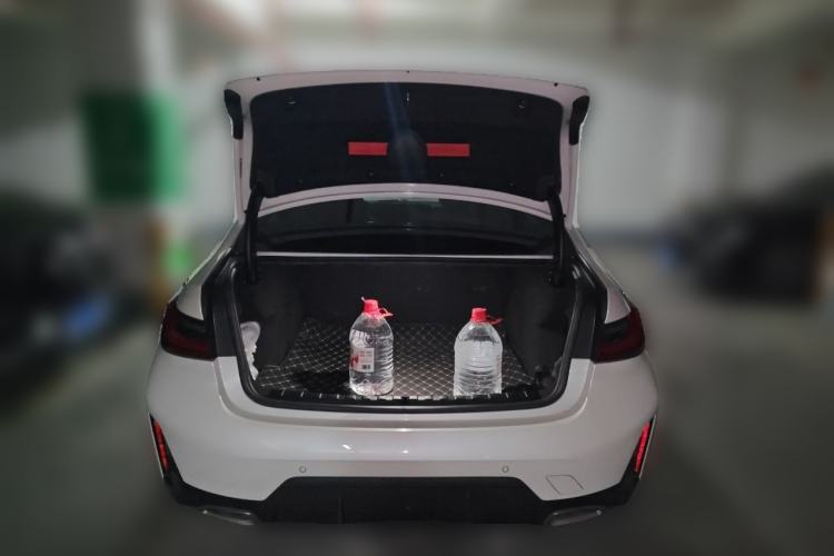 Used BMW 3 Series 2023 320Li M Sport Package Trunk