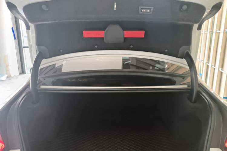 Used BMW 3 Series 2023 325Li M Sport Package Trunk