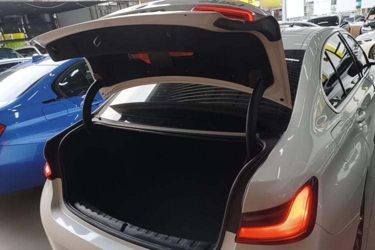 Used BMW 3 Series 2023 320Li M Sport Package Trunk