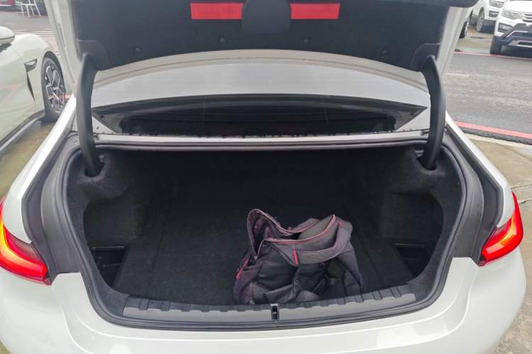 Used BMW 3 Series 2023 325Li M Sport Package Trunk
