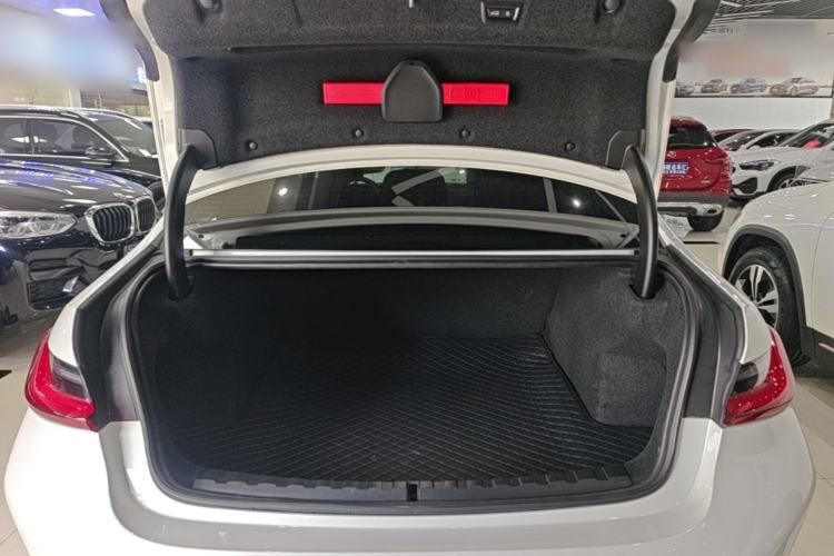 Used BMW 3 Series 2023 325Li M Sport Package Trunk