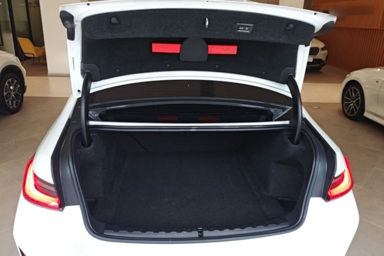 Used BMW 3 Series 2023 325Li M Sport Package Trunk