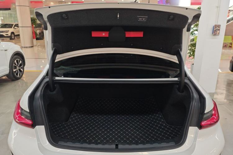 Used BMW 3 Series 2023 325Li M Sport Package Trunk