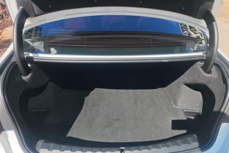 Used BMW 3 Series 2023 325Li M Sport Package Trunk