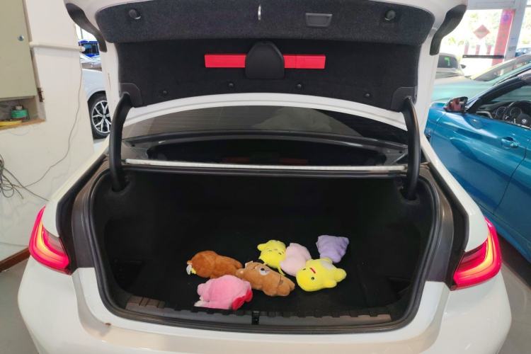 Used BMW 3 Series 2023 325Li M Sport Package Trunk