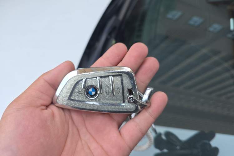 Used BMW 3 Series 2023 325Li M Sport Package Vehicle Key