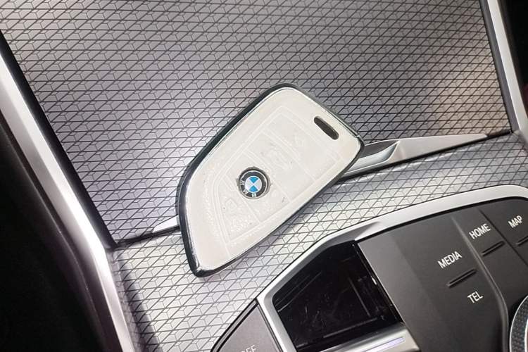 Used BMW 3 Series 2023 325Li M Sport Night Edition Package Vehicle Key