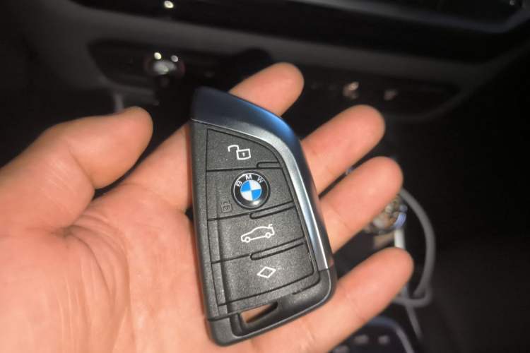 Used BMW 3 Series 2023 325Li M Sport Package Vehicle Key