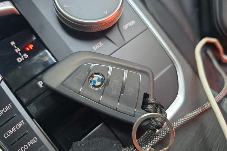 Used BMW 3 Series 2023 325i M Sport Package Vehicle Key