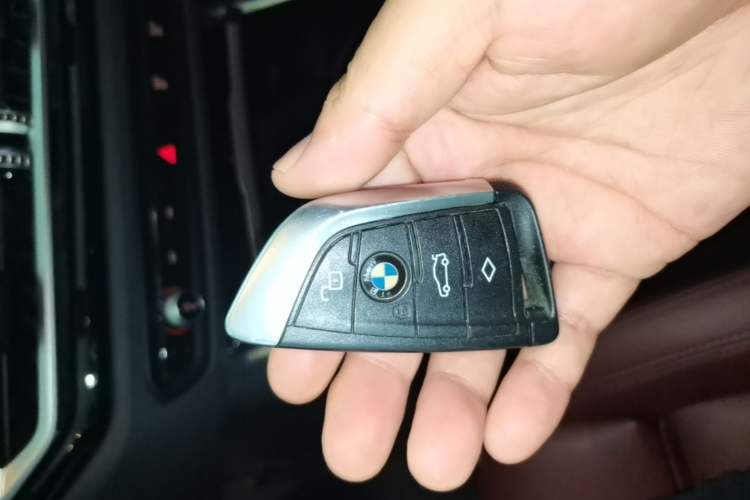 Used BMW 3 Series 2023 325Li M Sport Package Vehicle Key