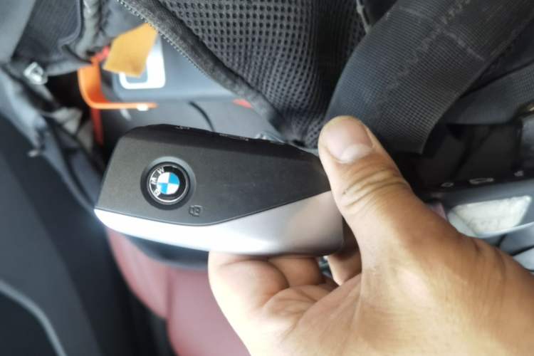 Used BMW 3 Series 2023 325Li M Sport Package Vehicle Key