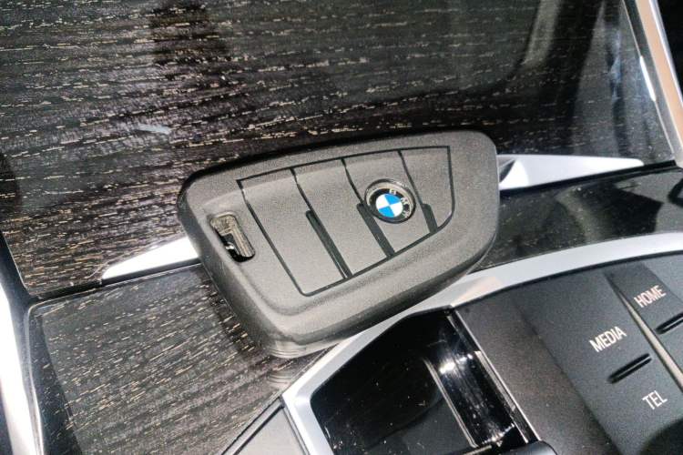 Used BMW 3 Series 2023 325Li xDrive M Sport Package Vehicle Key