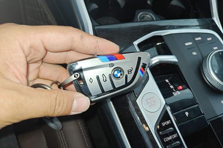 Used BMW 3 Series 2023 325Li M Sport Package Vehicle Key