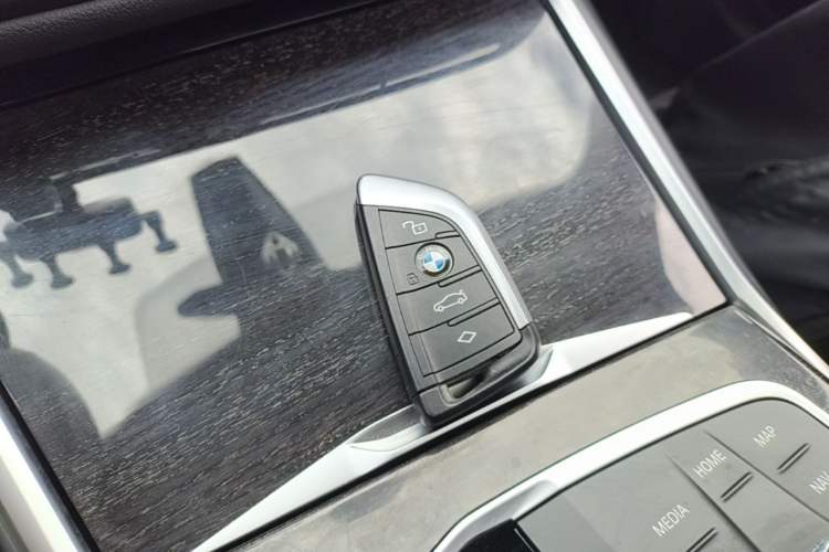 Used BMW 3 Series 2023 325Li M Sport Package Vehicle Key