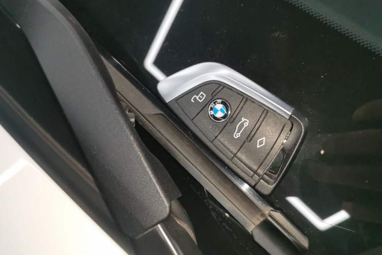 Used BMW 3 Series 2023 325Li M Sport Night Edition Package Vehicle Key