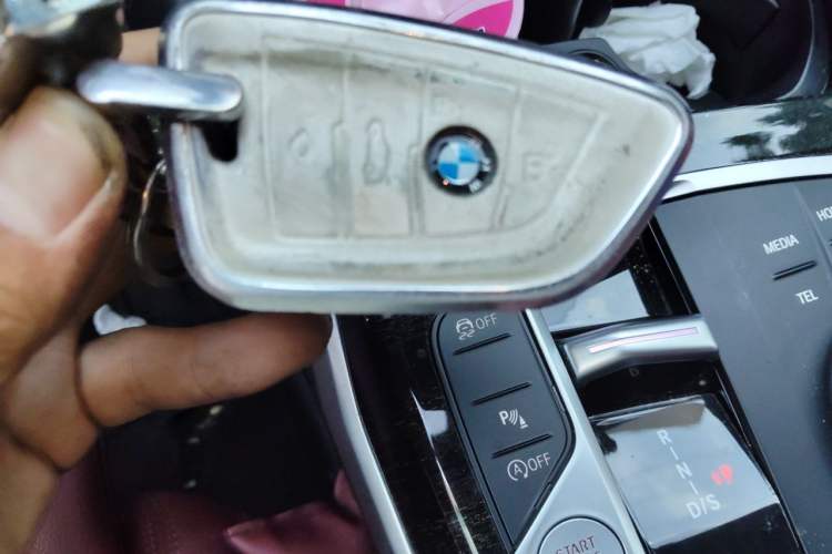 Used BMW 3 Series 2023 325Li M Sport Package Vehicle Key