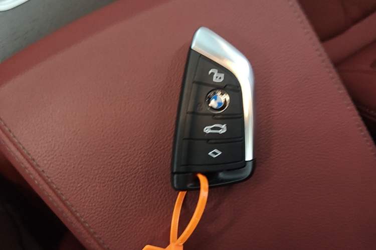 Used BMW 3 Series 2023 325i M Sport Package Vehicle Key