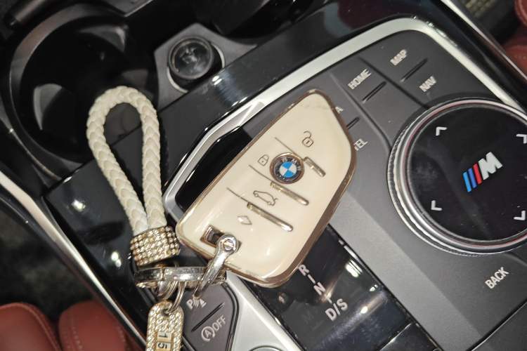 Used BMW 3 Series 2023 320Li M Sport Package Vehicle Key