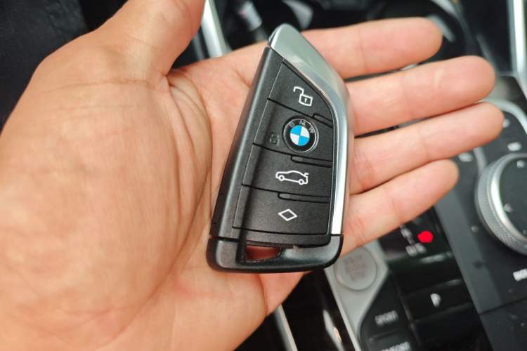 Used BMW 3 Series 2023 325Li M Sport Package Vehicle Key