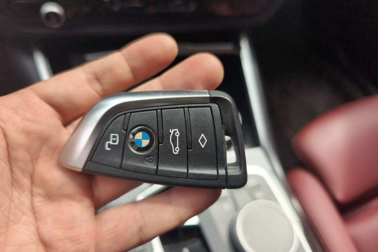 Used BMW 3 Series 2023 325Li M Sport Package Vehicle Key