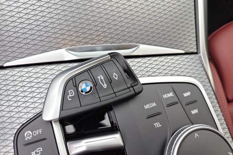 Used BMW 3 Series 2023 325Li M Sport Night Edition Package Vehicle Key