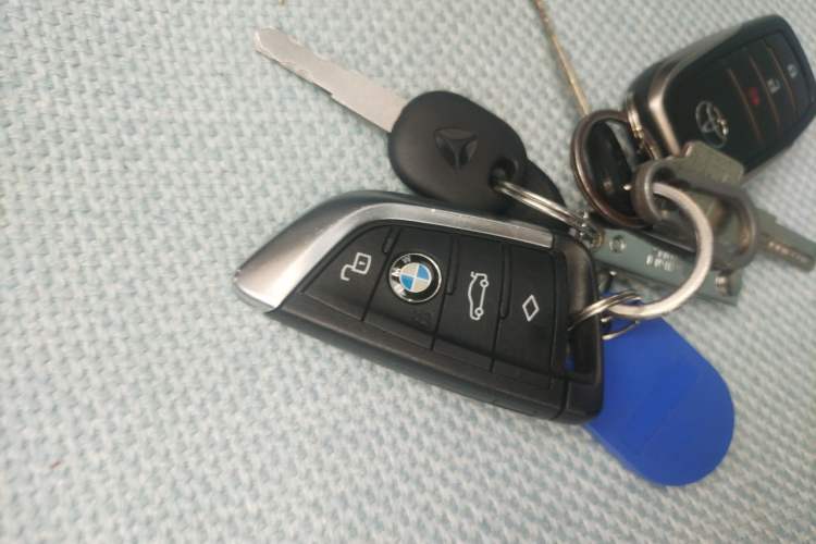 Used BMW 3 Series 2023 325Li M Sport Package Vehicle Key