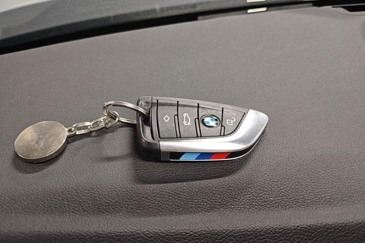 Used BMW 3 Series 2023 325Li M Sport Night Edition Package Vehicle Key
