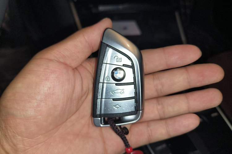 Used BMW 3 Series 2023 325Li M Sport Package Vehicle Key