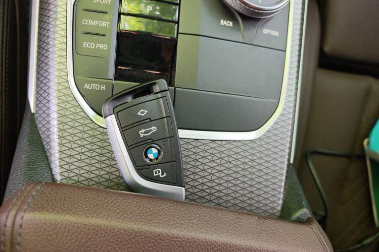Used BMW 3 Series 2023 325Li M Sport Night Edition Package Vehicle Key