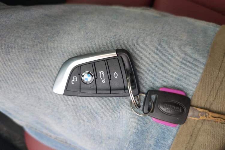 Used BMW 3 Series 2023 320Li M Sport Package Vehicle Key