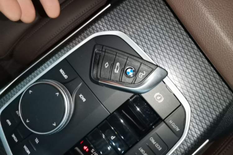 Used BMW 3 Series 2023 325Li M Sport Night Edition Package Vehicle Key
