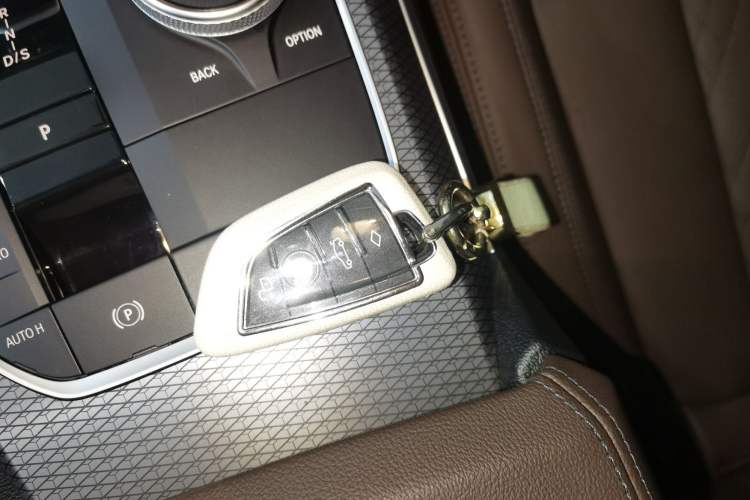 Used BMW 3 Series 2023 325Li M Sport Night Edition Package Vehicle Key