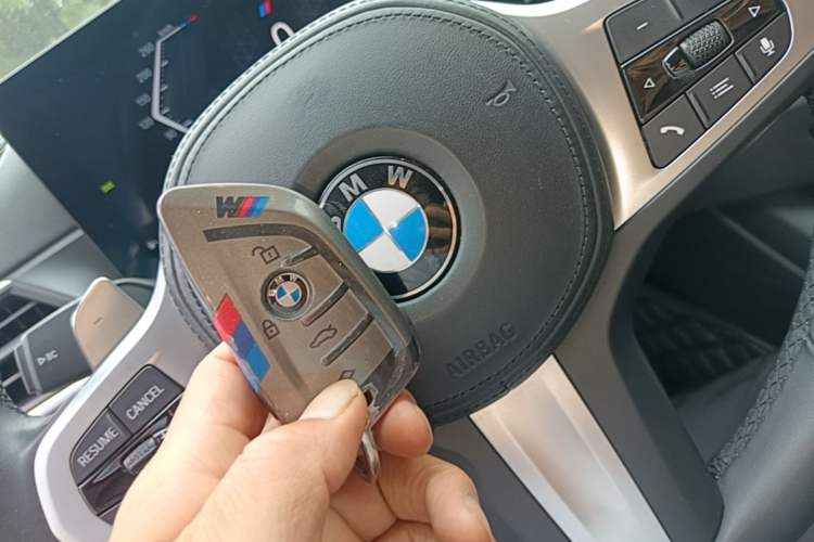 Used BMW 3 Series 2023 325Li M Sport Package Vehicle Key