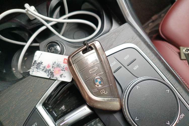 Used BMW 3 Series 2023 325i M Sport Package Vehicle Key