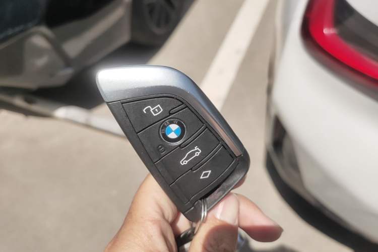 Used BMW 3 Series 2023 325Li M Sport Package Vehicle Key